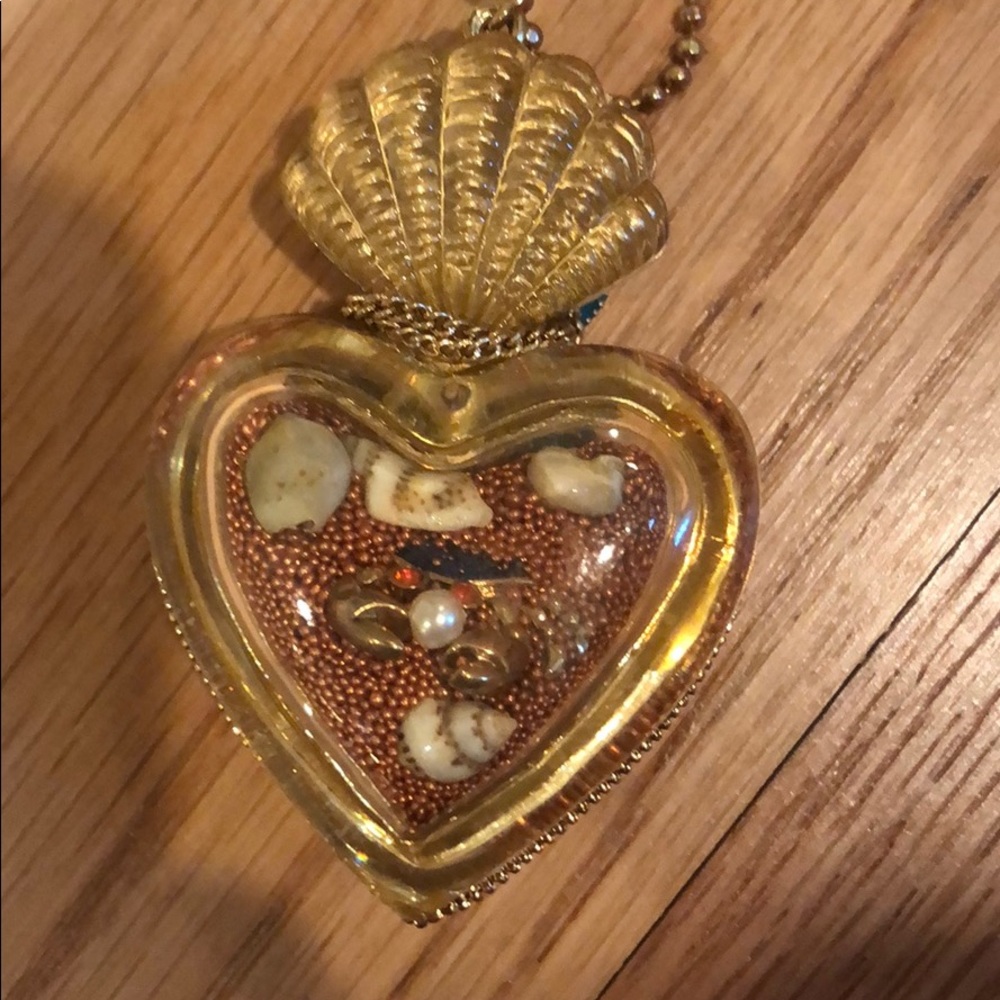 Betsey Johnson Shell Necklace